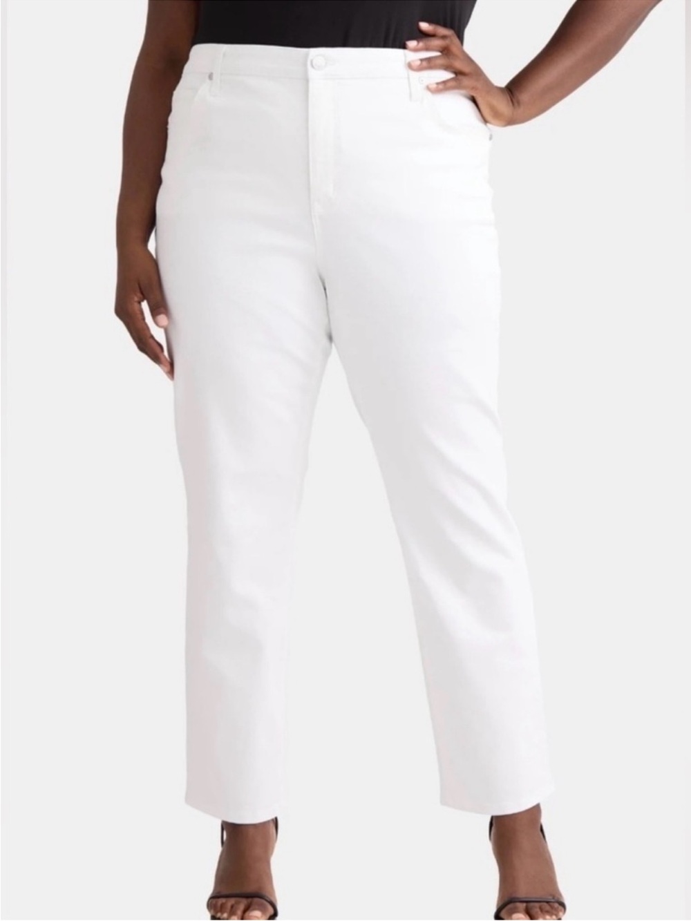 NWT Terra & Sky White Straight-Leg W18P Jeans